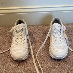 Sketchers women sneaker